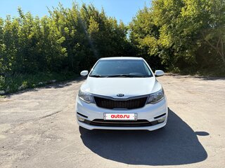 2015 Kia Rio III Рестайлинг, белый, 930000 рублей, вид 2