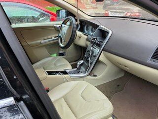 2012 Volvo XC60 I, чёрный, 1650000 рублей, вид 3