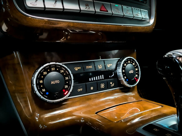 2016 Mercedes-Benz G-Класс 500 II (W463) Рестайлинг 4, белый, 5490000 рублей - вид 28