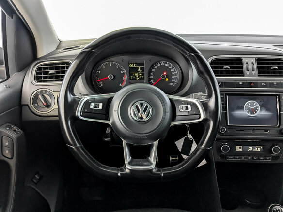 2018 Volkswagen Polo V Рестайлинг, серый, 1020000 рублей - вид 20