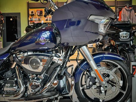 2025 Harley-Davidson Road Glide, синий, 3700000 рублей, вид 3