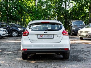 2017 Ford Focus III Рестайлинг, белый, 790000 рублей, вид 4
