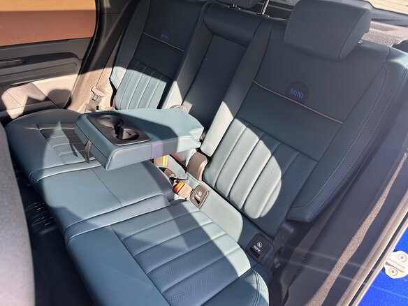 2025 Mini Countryman S III, синий, 6070000 рублей - вид 36