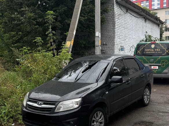 2013 Lada (ВАЗ) Granta I, чёрный, 270000 рублей