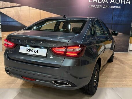 2026 Lada (ВАЗ) Vesta I Рестайлинг (NG), серый, 1601000 рублей, вид 4