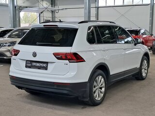 2017 Volkswagen Tiguan II, белый, 2090000 рублей, вид 5
