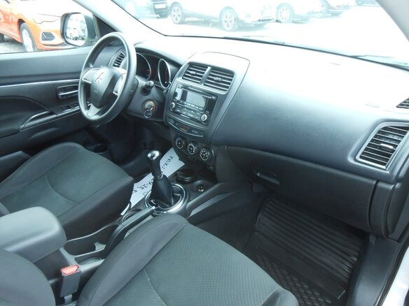 2014 Mitsubishi ASX I Рестайлинг, белый, 1350000 рублей - вид 11