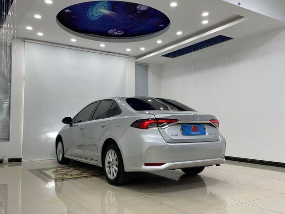 2022 Toyota Corolla XII (E210), серебристый - вид 5