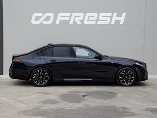 2023 BMW 5 серии 520d VIII (G60/G61/G68), чёрный, 6750000 рублей, вид 5
