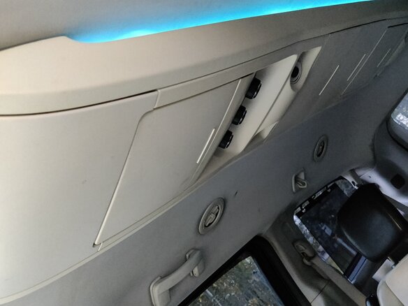 2008 Chrysler Voyager Grand V, чёрный, 2000000 рублей - вид 9