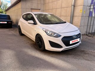 2012 Hyundai i30 II, белый, 850000 рублей, вид 3