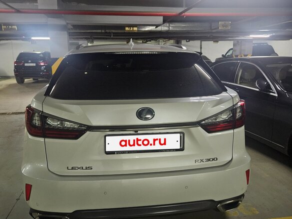 2018 Lexus RX 300 IV, белый, 5000000 рублей - вид 3