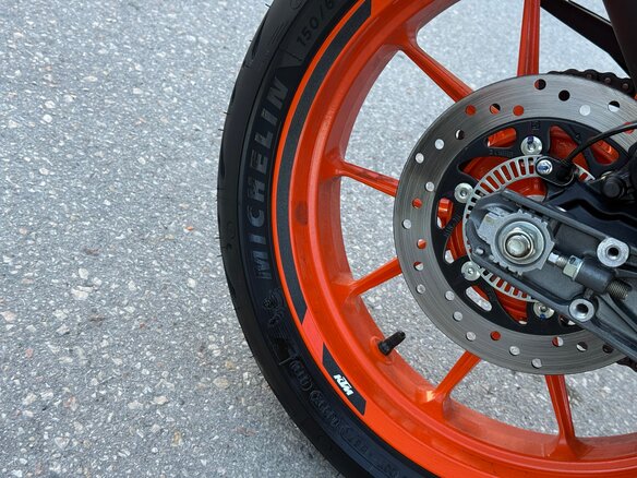 2021 KTM 125 Duke, серый, 500000 рублей - вид 12