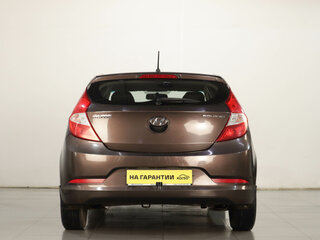 2015 Hyundai Solaris I Рестайлинг, коричневый, 839000 рублей, вид 5