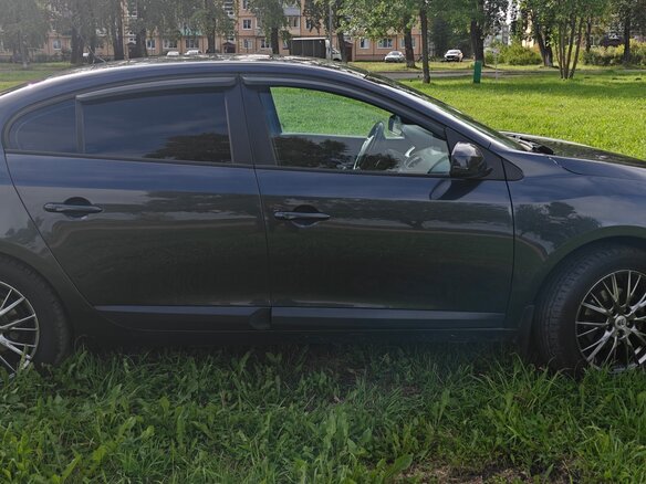 2011 Renault Fluence I, серый, 750000 рублей - вид 5