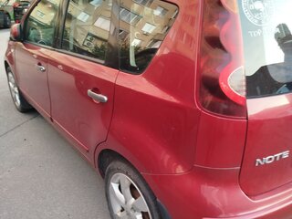 2011 Nissan Note I Рестайлинг, красный, 670000 рублей, вид 2