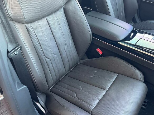 2021 Audi A8 Long 55 TFSI IV (D5), чёрный, 9200000 рублей - вид 10