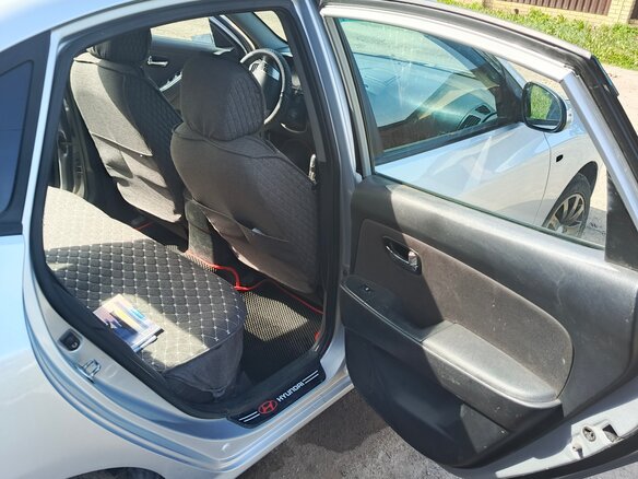 2011 Hyundai Elantra IV (HD), серебристый, 650000 рублей - вид 15