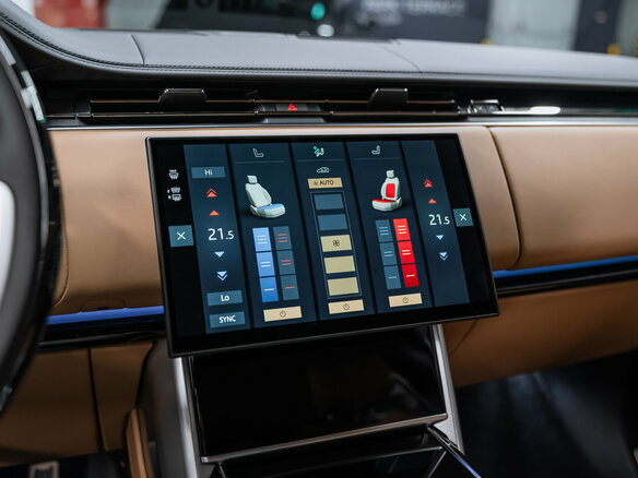 2026 Land Rover Range Rover P400 MHEV V, чёрный - вид 28