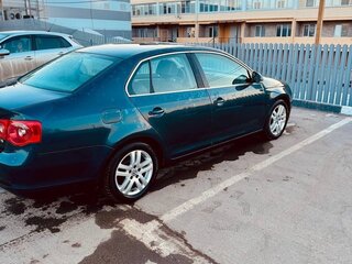 2005 Volkswagen Jetta V, синий, 500000 рублей, вид 3