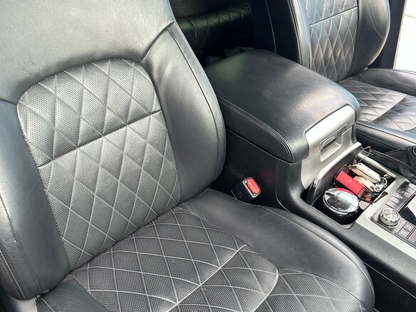 2015 Toyota Land Cruiser 200 Series Рестайлинг 2, чёрный - вид 13