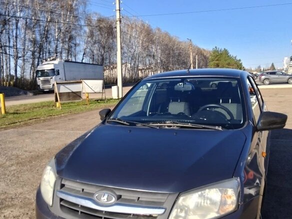 2017 Lada (ВАЗ) Granta I, серебристый, 435000 рублей - вид 1