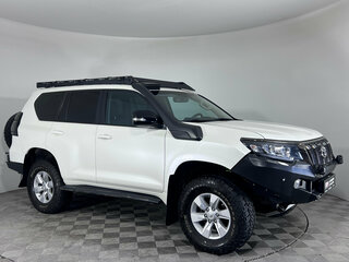 2022 Toyota Land Cruiser Prado 150 Series Рестайлинг 3, белый, 6500000 рублей, вид 3