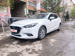 2018 Mazda 3 III (BM) Рестайлинг, белый, 1350000 рублей, вид 1