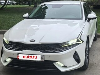 2020 Kia K5 III, белый, 2500000 рублей, вид 2