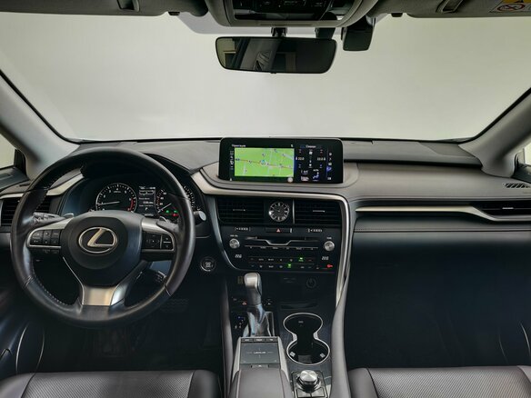 2019 Lexus RX 300 IV Рестайлинг, белый, 5250000 рублей - вид 8