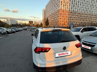 2021 Volkswagen Tiguan II Рестайлинг, белый, 2920000 рублей, вид 2
