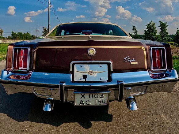 1976 Chrysler Cordoba I, коричневый, 8000000 рублей - вид 1