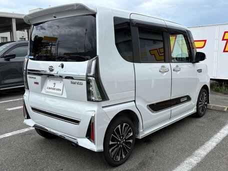 2023 Daihatsu Tanto IV Рестайлинг, белый, 899000 рублей, вид 5