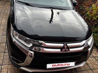 2018 Mitsubishi Outlander III Рестайлинг 2, чёрный, 2100000 рублей, вид 3