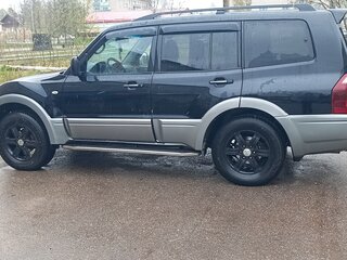 2003 Mitsubishi Pajero III, чёрный, 850000 рублей, вид 2