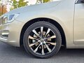 2018 Volvo S60 II Рестайлинг, золотистый, 1370000 рублей - вид 4