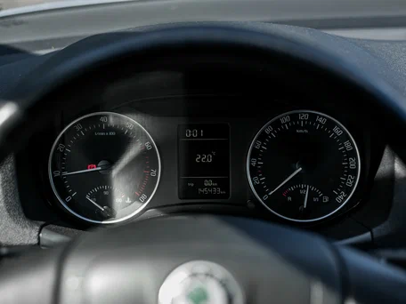 2012 Skoda Octavia II (A5) Рестайлинг, серебристый, 775000 рублей, вид 5