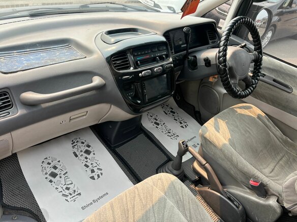 1991 Mitsubishi Delica III, белый, 979000 рублей - вид 13
