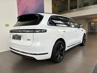 2026 Aito M7 53.4 kWh II, белый, 9300000 рублей, вид 3