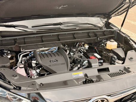 2026 Toyota Highlander IV (XU70), чёрный, 5500000 рублей, вид 3