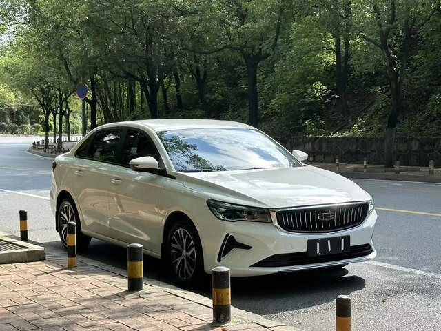 Открыть фотографии: Geely Emgrand II