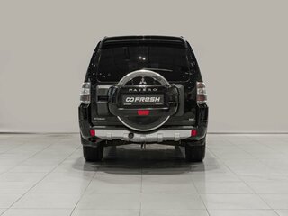 2014 Mitsubishi Pajero IV Рестайлинг 1, чёрный, 1990000 рублей, вид 4