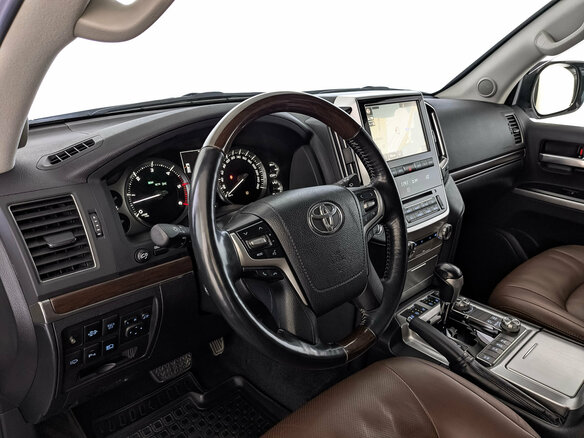 2016 Toyota Land Cruiser 200 Series Рестайлинг 2, белый - вид 15