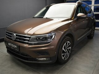 2018 Volkswagen Tiguan II, коричневый, 2617000 рублей, вид 1