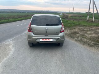 2010 Renault Sandero I, бежевый, 450000 рублей, вид 3