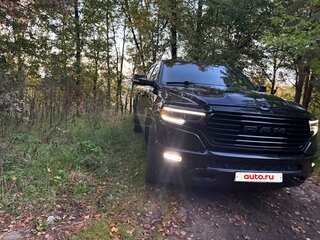 2018 Ram 1500 Crew Cab V, чёрный, 7000000 рублей, вид 2