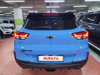 2023 Chevrolet TrailBlazer III, голубой, 1900777 рублей, вид 4