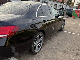 2019 Mercedes-Benz E-Класс 200 V (W213, S213, C238), чёрный, 4000000 рублей, вид 5