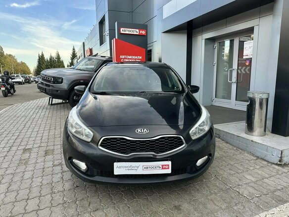 2013 Kia Ceed II, чёрный, 864000 рублей - вид 1
