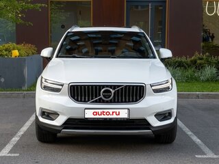 2021 Volvo XC40 I, белый, 2700000 рублей, вид 2